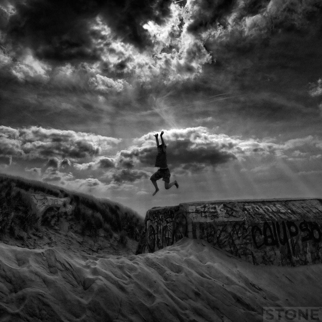 Stella Plage 4 - Jumper © Nick Stone